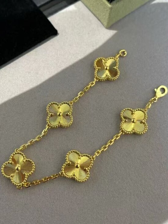 Van Cleef & Arpels necklace
